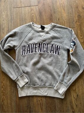 Universal Studios Ravenclaw Gray Logo Sweatshirt